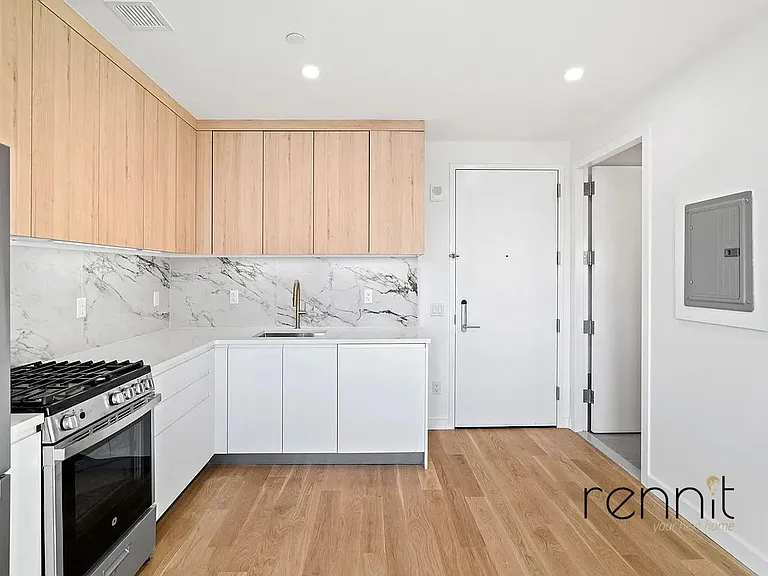 375 Dean St #512 — Photo 4