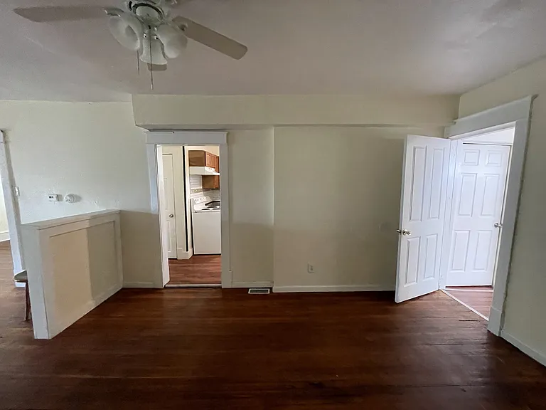 4415 Forest Ave — Photo 15