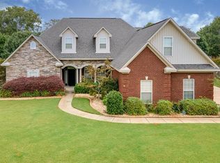 69 Breckenridge Ct, Deatsville, AL 36022