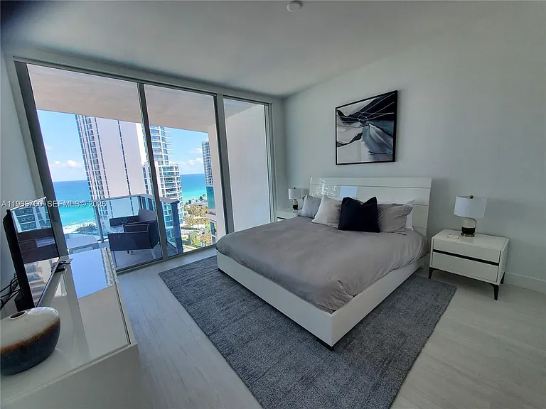 17550 Collins Ave #1403 — Photo 17
