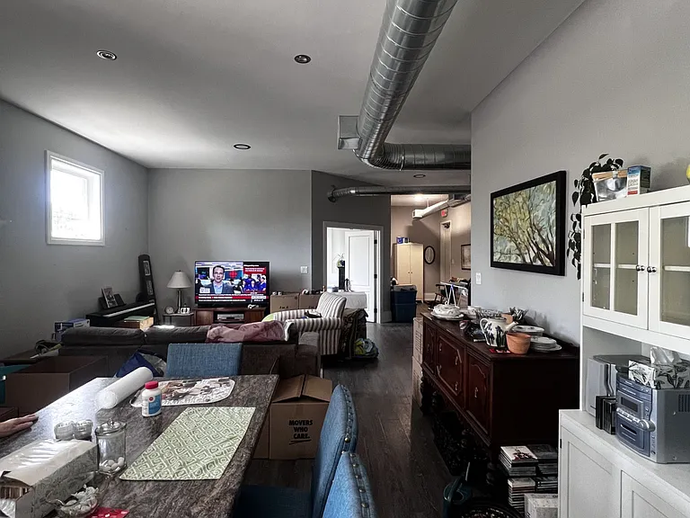 71 Wilson St E — Photo 4