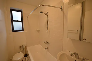 Rented by Silverstein Collection LLC 