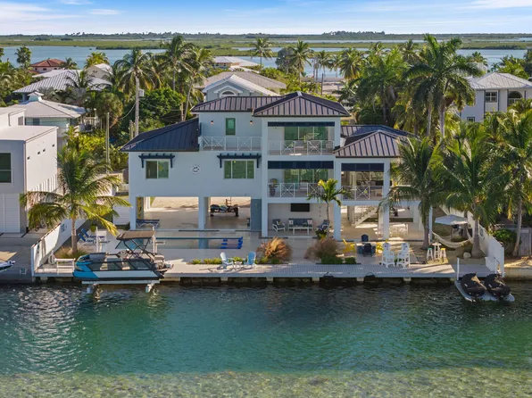 16745 Tamarind Rd, Sugarloaf Key, FL 33042