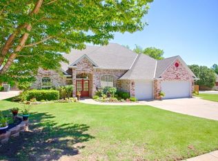 2217 Augusta Ave, Edmond, OK 73034