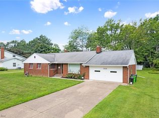 150 Harvey Pkwy, Avon Lake, OH 44012