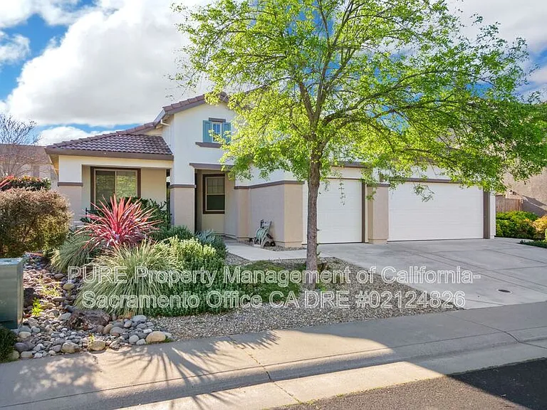 1732 Bamboo St — Photo 1
