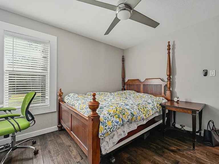 3105 Twilight Trl — Photo 22