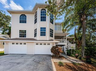 376 Hattie St, Palm Harbor, FL 34683