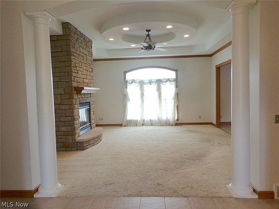 4th image of 1870 Wild Cherry Ln