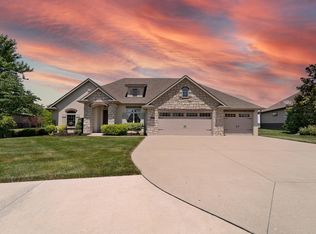 4103 Blue Hollow Dr, Columbia, MO 65203