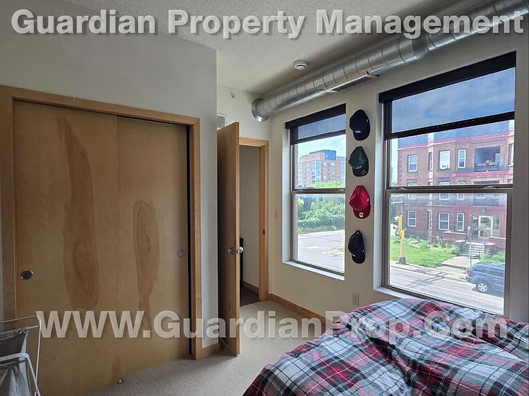 811 4th St SE #214 — Photo 8