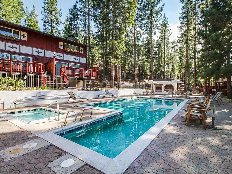 Pool available summer time