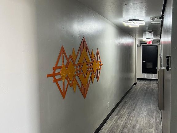4th image of 526 W Missouri Ave #El