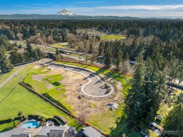 10712 Fruitland Avenue E, Puyallup, WA 98373