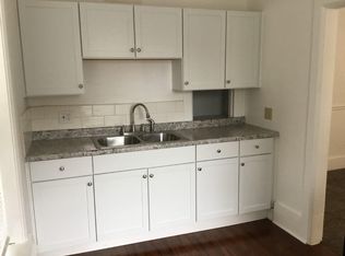 203 1/2 E Winter St, Delaware, OH 43015