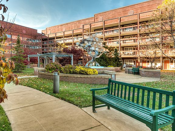 5th image of 8500 Mike Shapiro Dr #B8e2e15d0