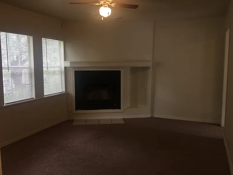 1507 N Florence Ave — Photo 6