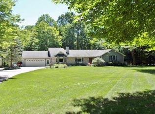 9252 Nichols Rd, Montrose, MI 48457