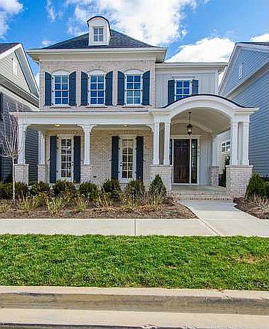 1st image of 707 Shelley Ln