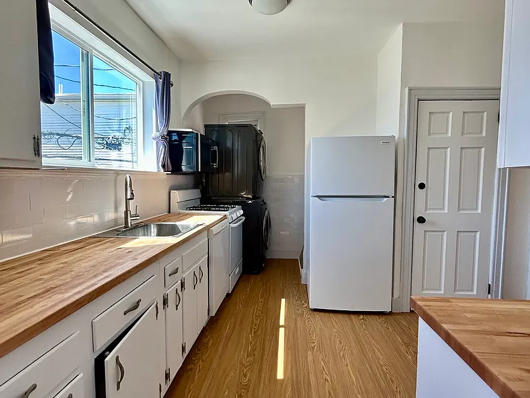 105 Mitchell Ave #UPPER — Photo 18