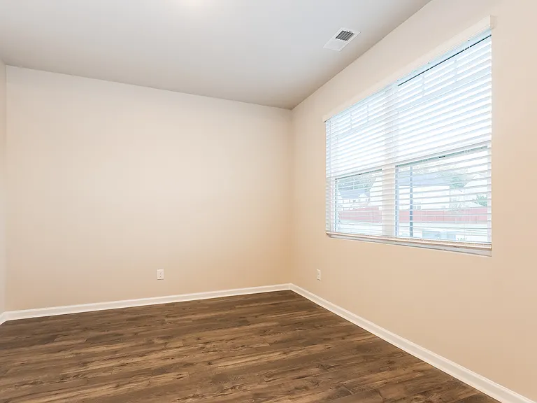 473 Cranberry Cir — Photo 8