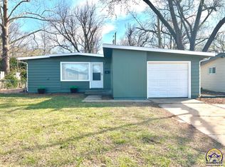5443 SW 17th St, Topeka, KS 66604