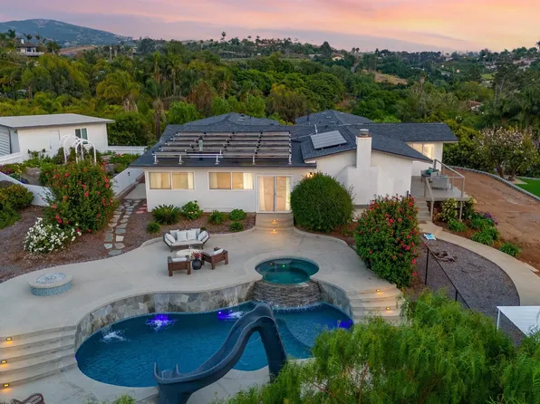 3167 Fruitland Dr, Vista, CA 92084