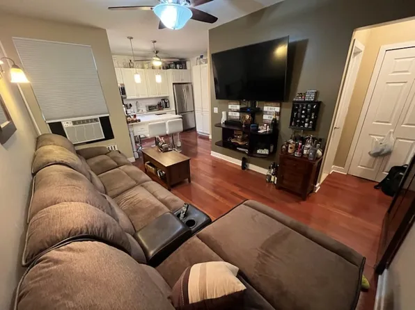 45-05 Ditmars Boulevard image 12 of 18