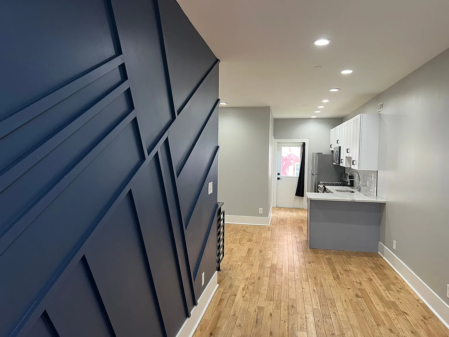2 bed, 1.5 bath, 1000 sqft, $1,800 — Photo 1