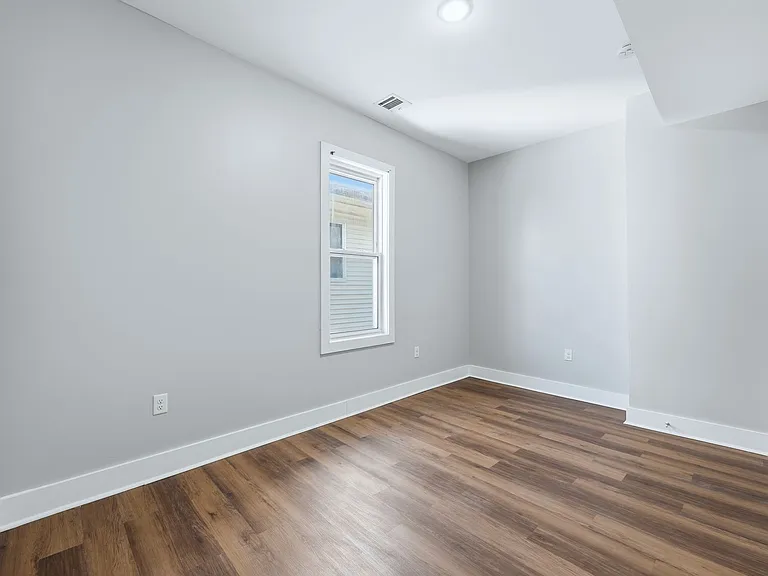 913 S 18th St #2 — Photo 19