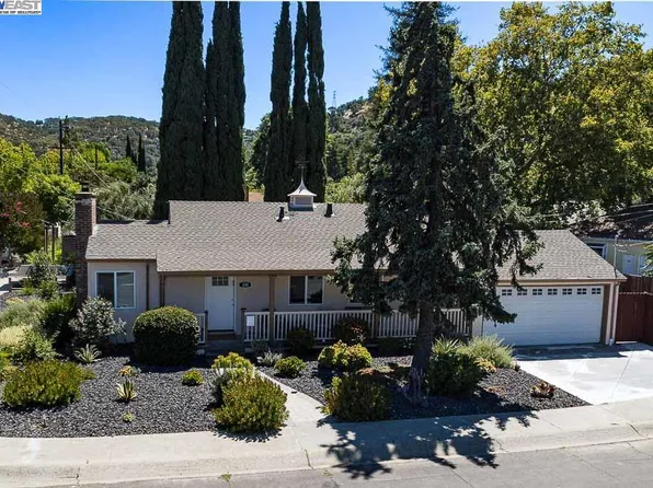 330 H St, Martinez, CA 94553