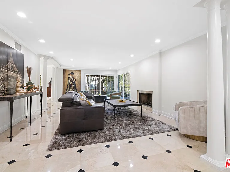 2461 Jupiter Dr — Photo 16