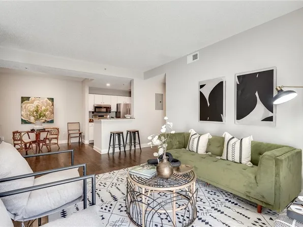 1074 Peachtree Walk NE Unit B306, Atlanta, GA 30309