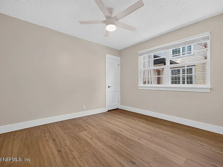 2247 Riverside Ave #3 — Photo 16