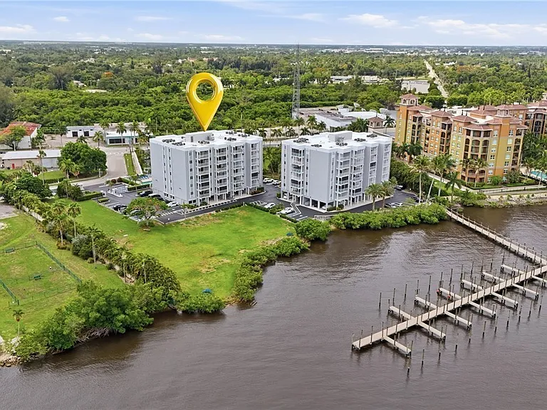 2885 Palm Beach Blvd #301 — Photo 21