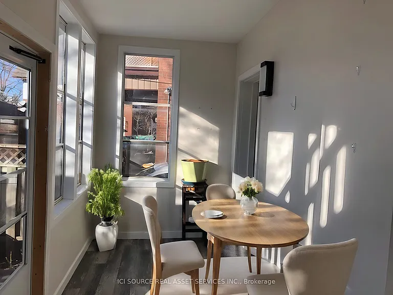 16 Eastbourne Ave #MAIN FL — Photo 16