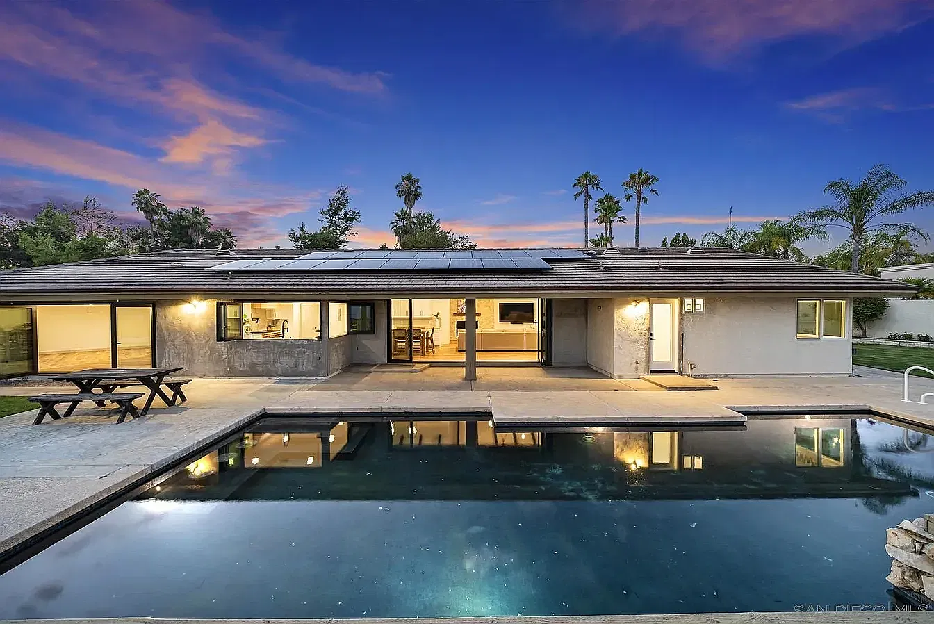 5 bed, 3760 sqft, $16,000 — Photo 3