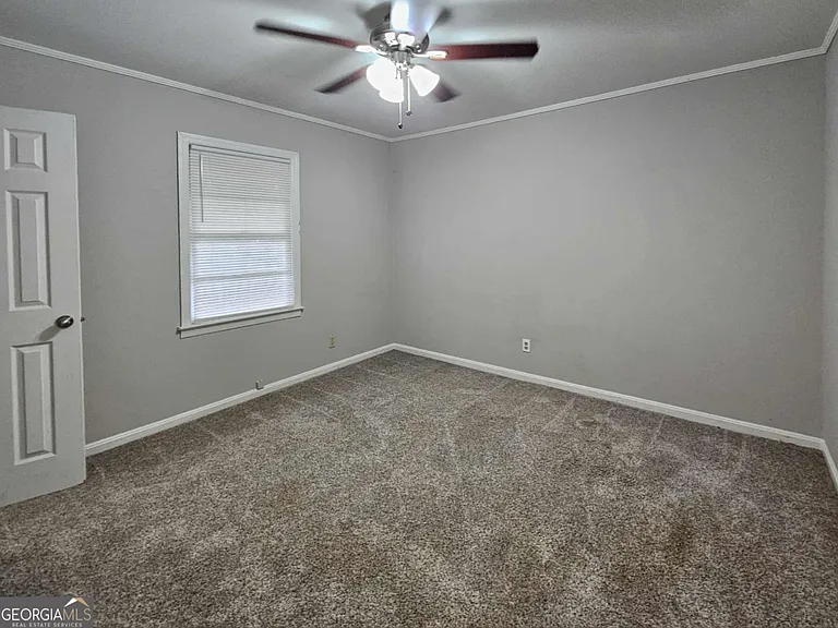 268 Elks St #A — Photo 5