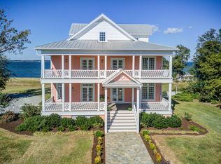 1200 N End Rd, Deltaville, VA 23043