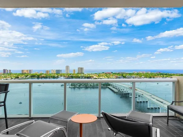 2640 Lake Shore Dr Unit 2609, Riviera Beach, FL 33404