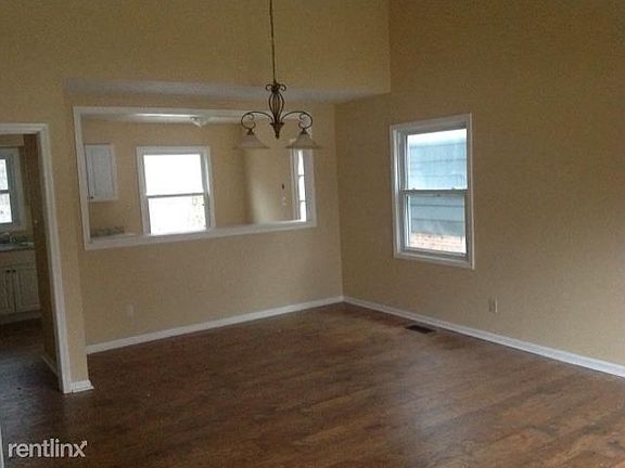 2nd image of 4887 Geraldine Ave
