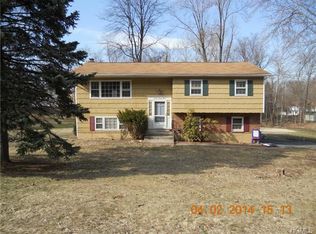 882 Stockton Rd, Valley Cottage, NY 10989