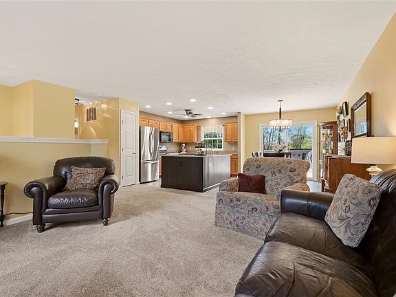 5th image of 317 Glencove Dr