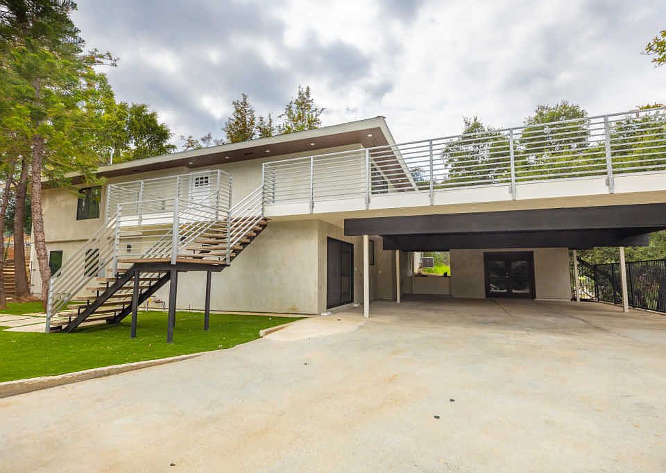 1st image of 660 Puma Canyon Ln