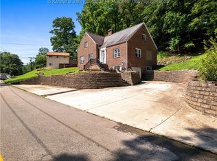 1022 Montrose Dr, South Charleston, WV