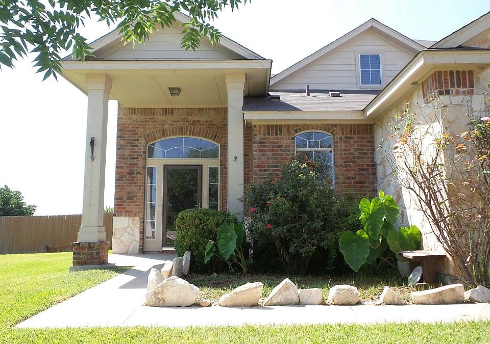 1st image of 405 Weeping Willow Dr