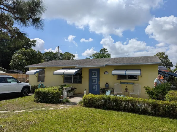 4374 Walnut Street, West Palm Beach, FL 33406