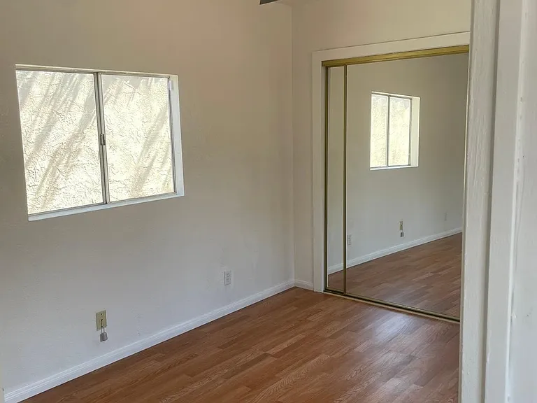 8724 Ruthelen St — Photo 13