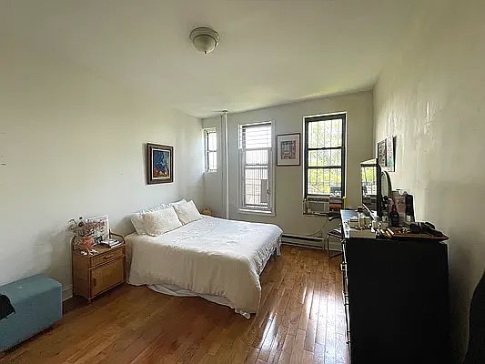 5th image of 316 Troutman St #4D