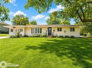 704 E Monroe St, Mount Ayr, IA 50854